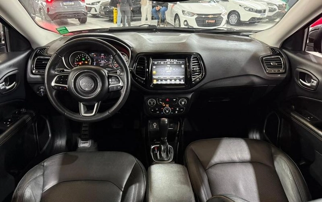 imagem-https://www.socarrao.com.br/sc-vehicle-images-prod/1515658/1787842994863-8096143_0_B_777e42562b.jpeg