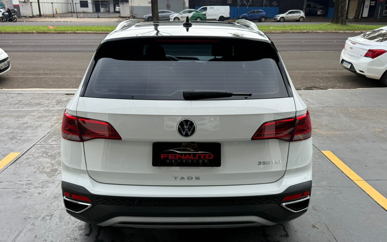 imagem-https://www.socarrao.com.br/sc-vehicle-images-prod/1523691/1779220295270-VlcgVEFPUyAxLjQgMjUwIFRTSSBISUdITElORSBBVVRPTcOBVElDTyAyMDIyIEJSQU5DTyA3LmpwZWc.jpeg