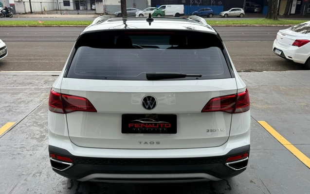 imagem-https://www.socarrao.com.br/sc-vehicle-images-prod/1523691/1779220295270-VlcgVEFPUyAxLjQgMjUwIFRTSSBISUdITElORSBBVVRPTcOBVElDTyAyMDIyIEJSQU5DTyA3LmpwZWc.jpeg