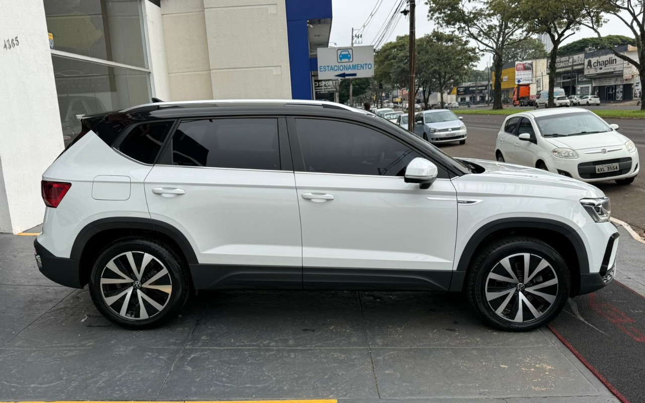 imagem-https://www.socarrao.com.br/sc-vehicle-images-prod/1523691/1779220295329-VlcgVEFPUyAxLjQgMjUwIFRTSSBISUdITElORSBBVVRPTcOBVElDTyAyMDIyIEJSQU5DTyA4LmpwZWc.jpeg