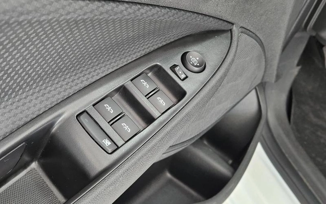 imagem-https://www.socarrao.com.br/sc-vehicle-images-prod/1524793/1782147490719-8085395_12_B_505a846ebd.jpeg