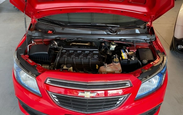 imagem-https://www.socarrao.com.br/sc-vehicle-images-prod/15254/1785754864184-dyr33UWoKKcLWQatsiN3jiN5F5NYmFVI.jpg