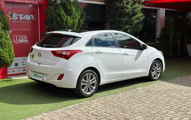 imagem-https://www.socarrao.com.br/sc-vehicle-images-prod/1525822/1789052338271-9f30a25a-5564-49c0-9eb3-d37d0cf42224.jpg