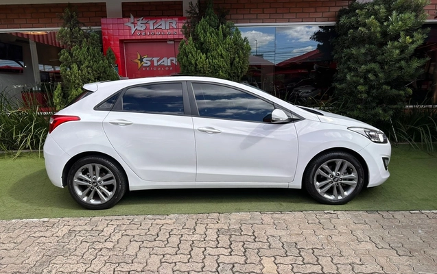imagem-https://www.socarrao.com.br/sc-vehicle-images-prod/1525822/1789052338274-5c5e2636-c109-4342-9f3d-3d83c03cd172.jpg