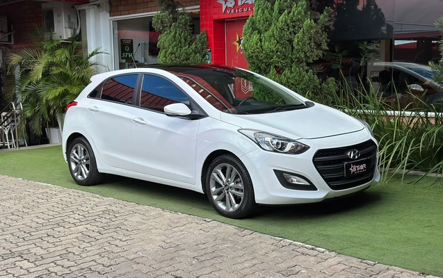 imagem-https://www.socarrao.com.br/sc-vehicle-images-prod/1525822/1789052338281-070c34f0-bf8b-4a18-8ebe-8a171255d82e.jpg