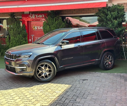 Jeep Commander 2023 Cinza — foto 1 de 3