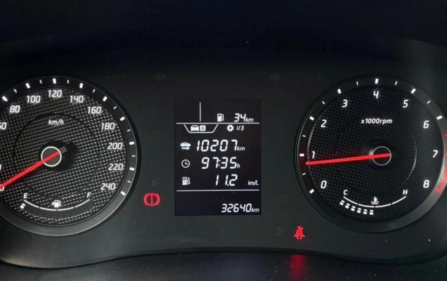 imagem-https://www.socarrao.com.br/sc-vehicle-images-prod/1526936/1779115152757-ODA2NTk1MV8xM19CX2RkM2NmNjUwMDIuanBlZw.jpeg