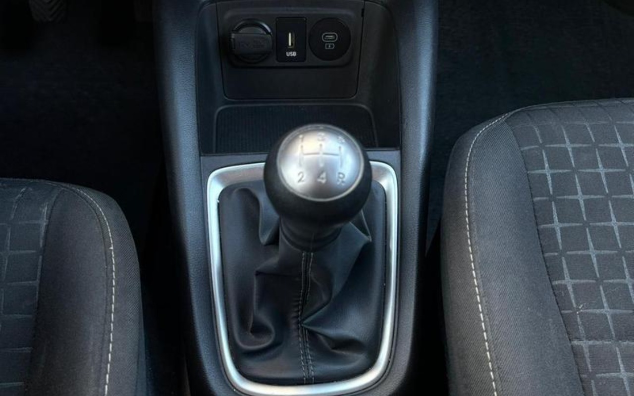 imagem-https://www.socarrao.com.br/sc-vehicle-images-prod/1526936/1779115153192-ODA2NTk1MV8wX0JfZDE2NjAyNzE4Ni5qcGVn.jpeg