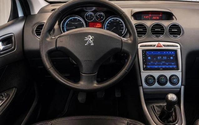 imagem-https://www.socarrao.com.br/sc-vehicle-images-prod/1527373/1788196962124-8053245_12_B_18fda0bde9.jpeg