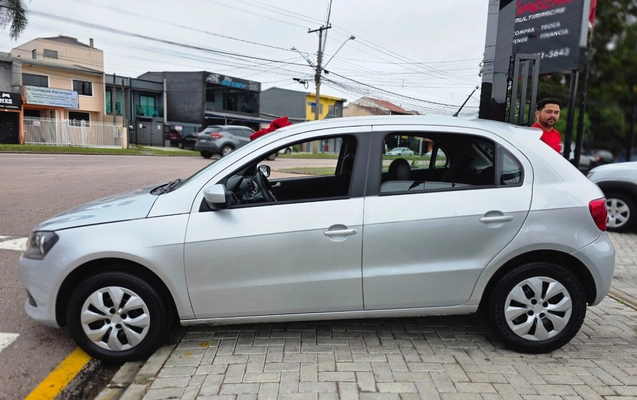 imagem-https://www.socarrao.com.br/sc-vehicle-images-prod/1530744/1779121436506-MjAyNjA1MThfMTI1NDIwLmpwZw.jpg