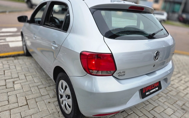imagem-https://www.socarrao.com.br/sc-vehicle-images-prod/1530744/1779121436565-MjAyNjA1MThfMTI1NDI5LmpwZw.jpg