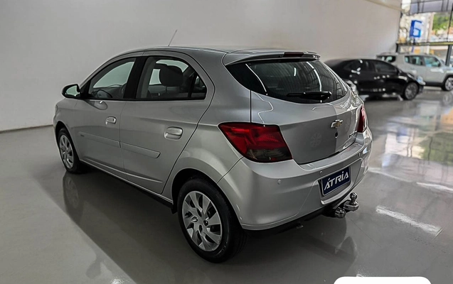 imagem-https://www.socarrao.com.br/sc-vehicle-images-prod/1534120/1786370668500-3a2969b5-0979-42f4-9a68-3959ddc4763c.jpg
