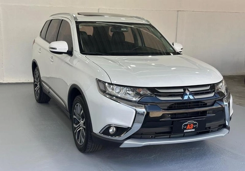 Mitsubishi OUTLANDER 2.0 16V 160cv Aut. 2018 Branco — foto 1 de 3