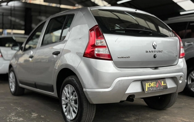 imagem-https://www.socarrao.com.br/sc-vehicle-images-prod/1538388/1780327048129-db3ec4585cf7405cb2c8b42632dbe2a7_1779132985039.jpeg