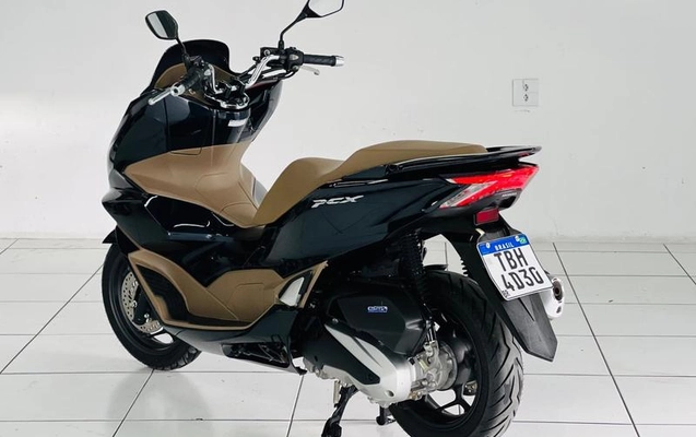 imagem-https://www.socarrao.com.br/sc-vehicle-images-prod/1539070/1781645588078-8081007_3_B_3d379547a8.jpeg