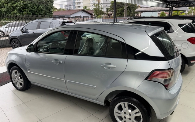 imagem-https://www.socarrao.com.br/sc-vehicle-images-prod/1540226/1779136463103-SU1HXzY2MzkuanBlZw.jpeg