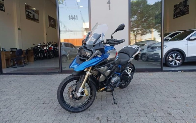imagem-https://www.socarrao.com.br/sc-vehicle-images-prod/1540916/1789504676695-7405717_12_B_610ae457e7.jpeg