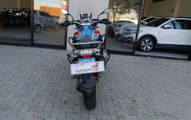 imagem-https://www.socarrao.com.br/sc-vehicle-images-prod/1540916/1789504676695-7405717_4_B_93608c7690.jpeg