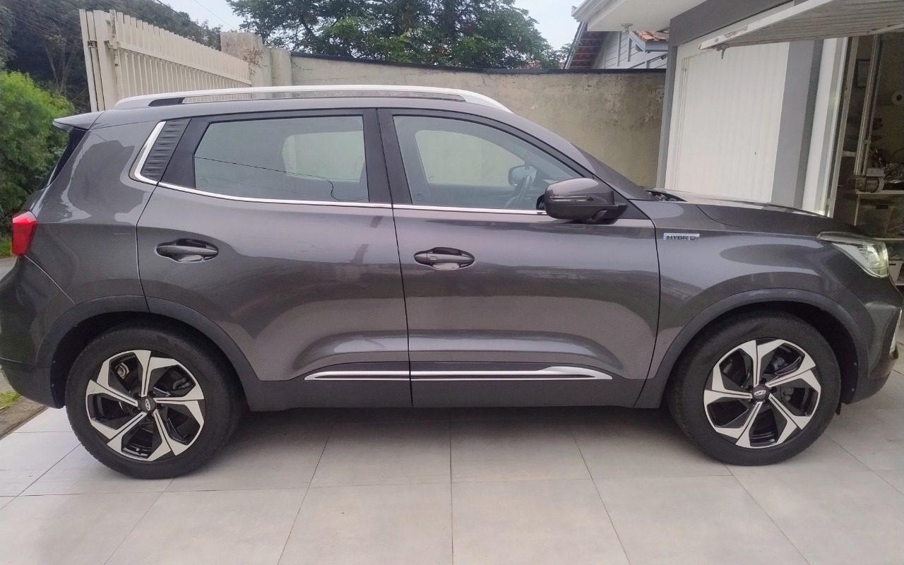 imagem-https://www.socarrao.com.br/sc-vehicle-images-prod/1545563/1779147138987-SU1HXzIwMjYwMzIzXzA2NTA0ODI4NF9IRFJfQUUuanBn.jpg