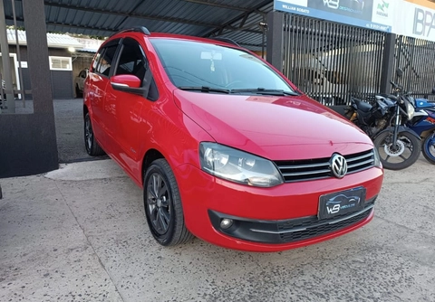 Volkswagen SpaceFox 2013 Vermelho — foto 1 de 3