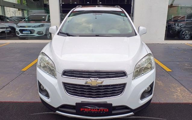 imagem-https://www.socarrao.com.br/sc-vehicle-images-prod/1561836/1779191426290-Q0hFVlJPTEVUIFRSQUNLRVIgMS44IExUWiA0WDIgMjAxNSBCUkFOQ0EgIDYuanBn.jpg