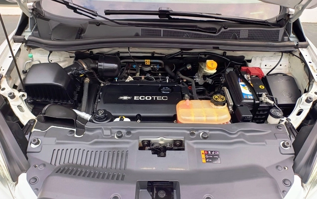 imagem-https://www.socarrao.com.br/sc-vehicle-images-prod/1561836/1779191428031-Q0hFVlJPTEVUIFRSQUNLRVIgMS44IExUWiA0WDIgMjAxNSBCUkFOQ0EgIDIxLmpwZw.jpg