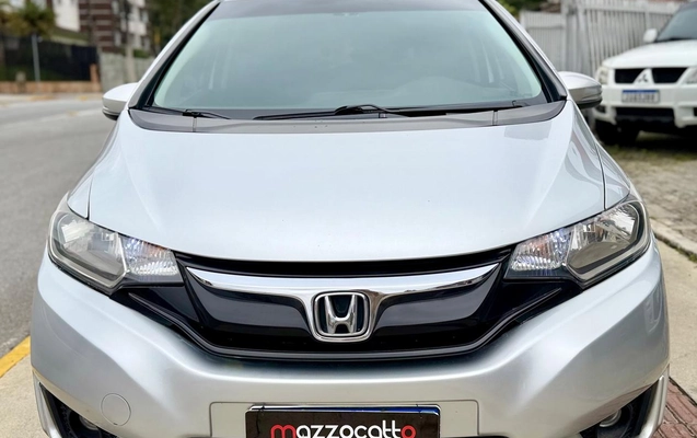 imagem-https://www.socarrao.com.br/sc-vehicle-images-prod/1564525/1782915884151-003_ec1e41ce1db7fd0e0442d78ca480af10.jpeg