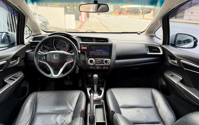 imagem-https://www.socarrao.com.br/sc-vehicle-images-prod/1564525/1782915884159-003_1bb56627d0b54665e495832c9ef084e4.jpeg
