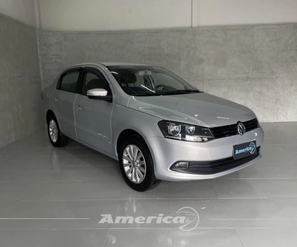 Volkswagen Voyage 2015 Prata — foto 1 de 3