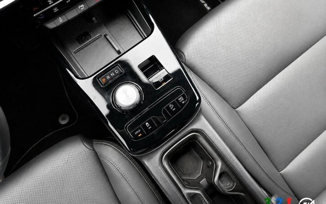 imagem-https://www.socarrao.com.br/sc-vehicle-images-prod/1565237/1785254554995-8087730_6_B_1163679f80.jpeg