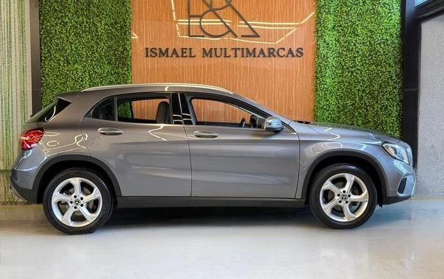 imagem-https://www.socarrao.com.br/sc-vehicle-images-prod/1565276/1788556534896-8032366_14_B_23f456115c.jpeg