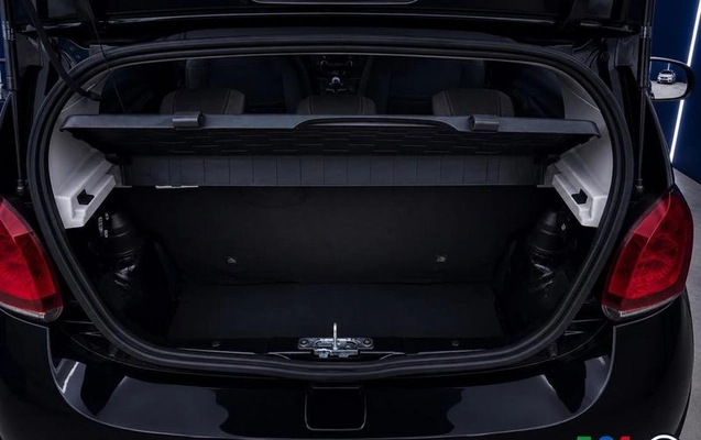imagem-https://www.socarrao.com.br/sc-vehicle-images-prod/1565280/1780074529957-8087457_17_B_75cf6aefe2.jpeg