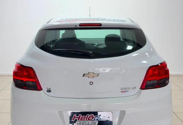 imagem-https://www.socarrao.com.br/sc-vehicle-images-prod/1566122/1789415728803-8097912_3_B_bd2bc97ead.jpeg