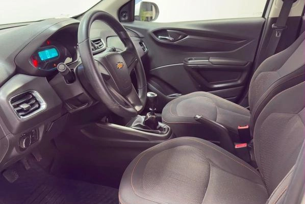 imagem-https://www.socarrao.com.br/sc-vehicle-images-prod/1566122/1789415728808-8097912_6_B_82120dd707.jpeg