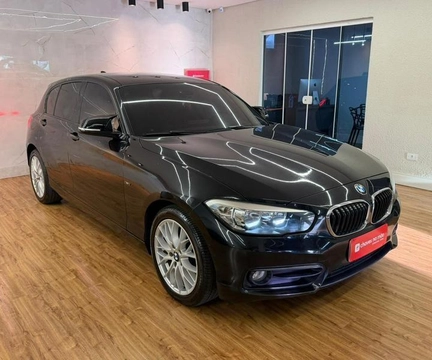 BMW 120i 2016 Preto — foto 1 de 3