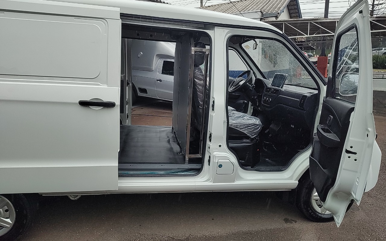 imagem-https://www.socarrao.com.br/sc-vehicle-images-prod/1571647/1779208956915-MTc3OTIwODg4NDQ1NjYxNTYwNDY0NTgyNjg1NjQ5MzUuanBn.jpg