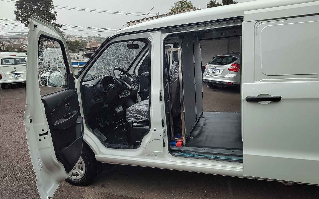 imagem-https://www.socarrao.com.br/sc-vehicle-images-prod/1571647/1779208956967-MTc3OTIwODkwOTM4MTUyOTgzOTQ4ODY5NTk3ODE1NC5qcGc.jpg