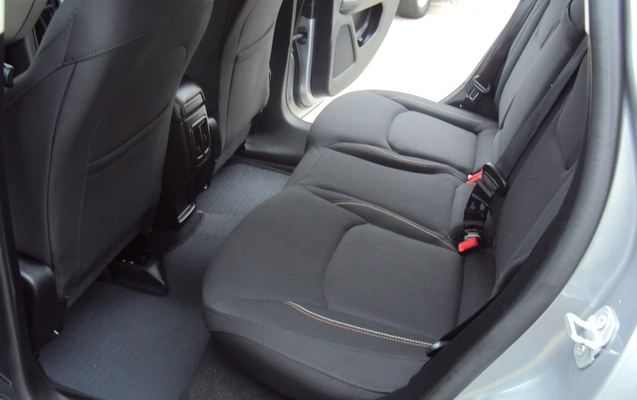 imagem-https://www.socarrao.com.br/sc-vehicle-images-prod/1572802/1779210504227-RFNDMDA4OTYuSlBH.JPG