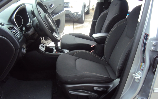 imagem-https://www.socarrao.com.br/sc-vehicle-images-prod/1572802/1779210504624-RFNDMDA4OTkuSlBH.JPG