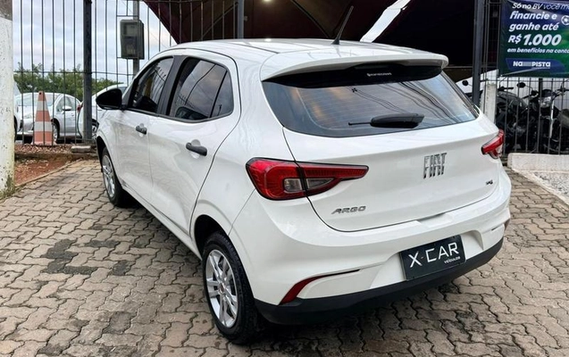 imagem-https://www.socarrao.com.br/sc-vehicle-images-prod/1574003/1779212325689-8102387_5_B_10133d8afa.jpeg
