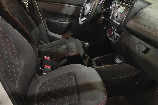 imagem-https://www.socarrao.com.br/sc-vehicle-images-prod/1574523/1788971555459-8055847_14_B_1d1465f6bc.jpeg