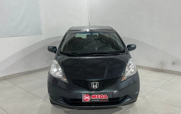 imagem-https://www.socarrao.com.br/sc-vehicle-images-prod/1575066/1788204714735-37bead1c226344caa2927cb6ebb09102_1785329493715.jpg