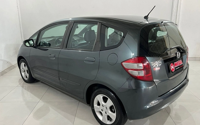 imagem-https://www.socarrao.com.br/sc-vehicle-images-prod/1575066/1788204714736-ba736f52dd8f40a595819ae416a810cb_1785329493737.jpg