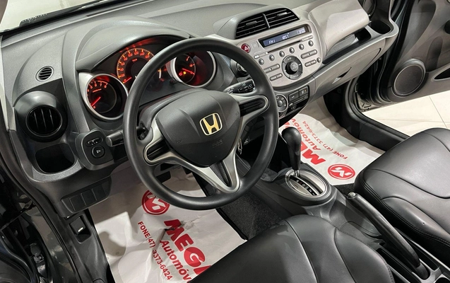 imagem-https://www.socarrao.com.br/sc-vehicle-images-prod/1575066/1788204714737-c54f1f4db45a45a59cad2184953c490e_1785329493742.jpg