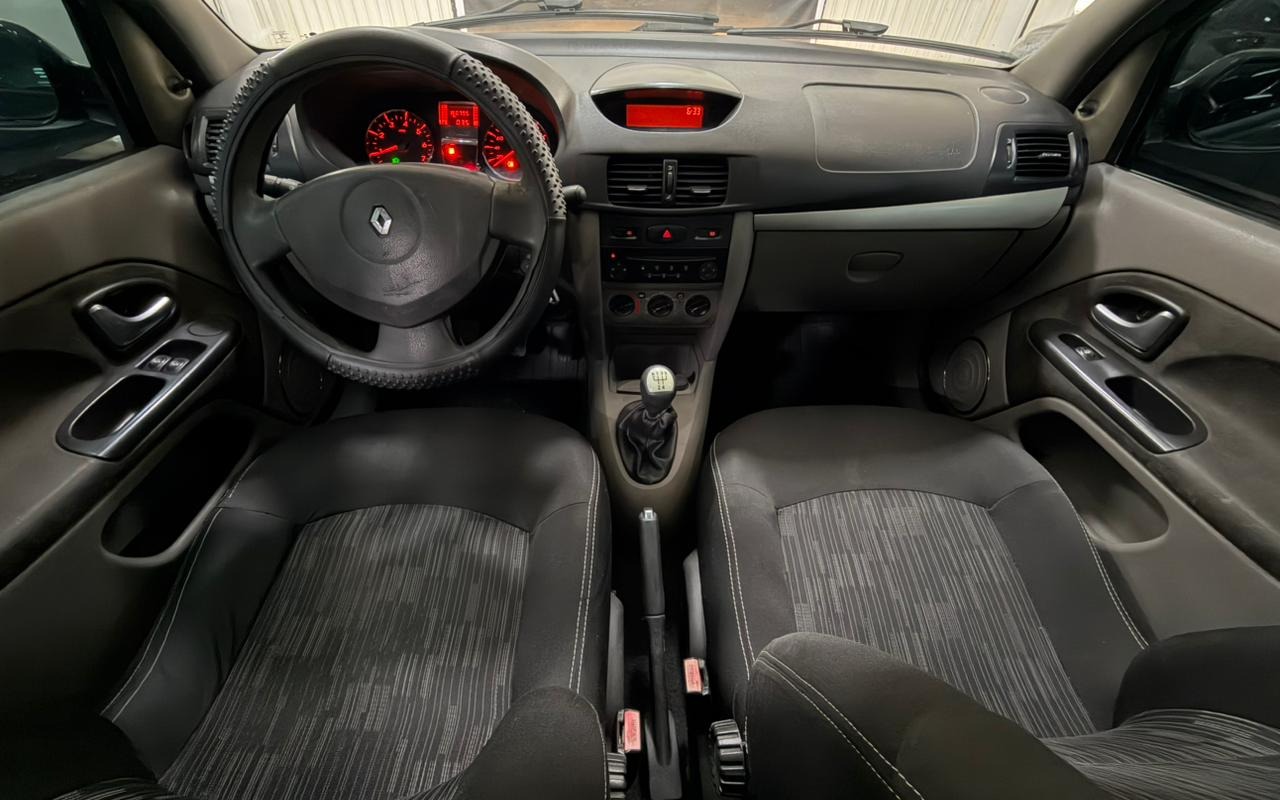 imagem-https://www.socarrao.com.br/sc-vehicle-images-prod/1575497/1779214947641-V2hhdHNBcHAgSW1hZ2UgMjAyNi0wNS0xOSBhdCAxNS4xNC41MSAoNSkuanBlZw.jpeg