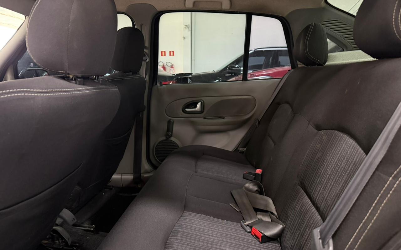 imagem-https://www.socarrao.com.br/sc-vehicle-images-prod/1575497/1779214947917-V2hhdHNBcHAgSW1hZ2UgMjAyNi0wNS0xOSBhdCAxNS4xNC41MiAoMykuanBlZw.jpeg