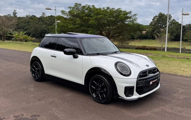 imagem-https://www.socarrao.com.br/sc-vehicle-images-prod/1575695/1779215376757-V2hhdHNBcHAgSW1hZ2UgMjAyNi0wNS0xOSBhdCAxNS4wNC4wNy5qcGVn.jpeg