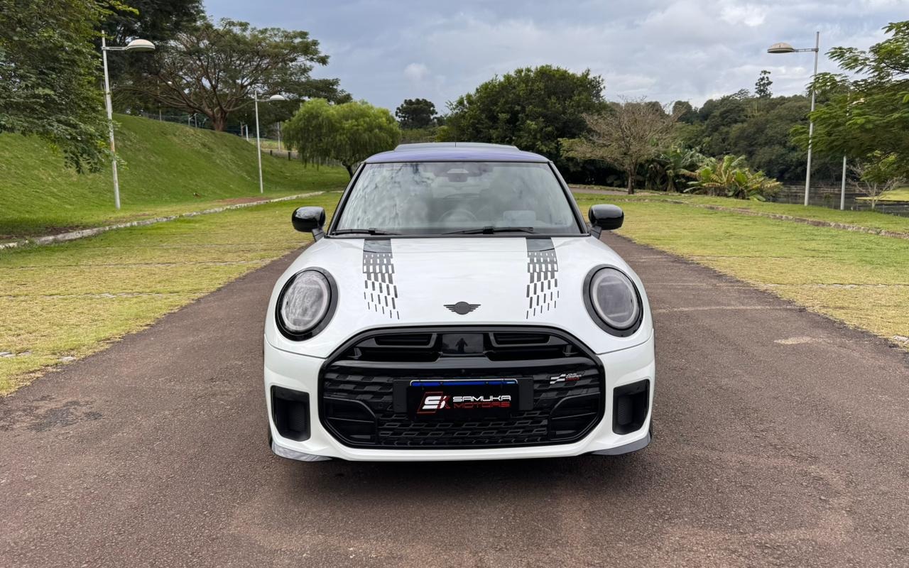 imagem-https://www.socarrao.com.br/sc-vehicle-images-prod/1575695/1779215376861-V2hhdHNBcHAgSW1hZ2UgMjAyNi0wNS0xOSBhdCAxNS4wNC4wNyAoMSkuanBlZw.jpeg