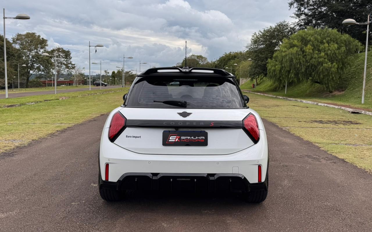 imagem-https://www.socarrao.com.br/sc-vehicle-images-prod/1575695/1779215377087-V2hhdHNBcHAgSW1hZ2UgMjAyNi0wNS0xOSBhdCAxNS4wNC4wOC5qcGVn.jpeg