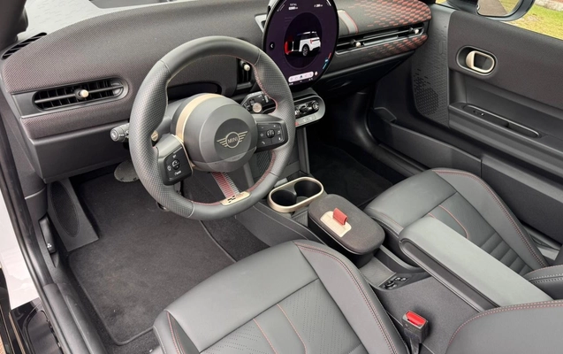 imagem-https://www.socarrao.com.br/sc-vehicle-images-prod/1575695/1779215377388-V2hhdHNBcHAgSW1hZ2UgMjAyNi0wNS0xOSBhdCAxNS4wNC4wOSAoMSkuanBlZw.jpeg